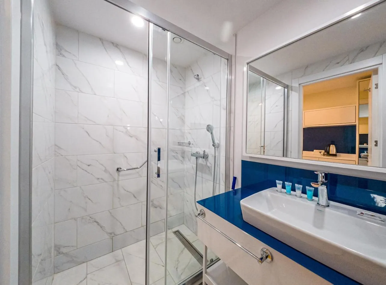 Apartment Hotel By The Sea Batumi