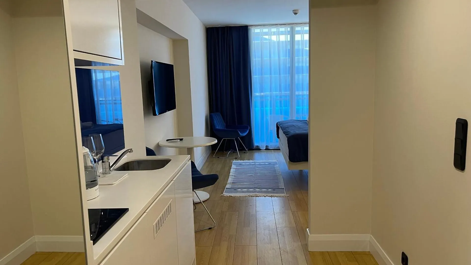 Apartment Hotel By The Sea Batumi