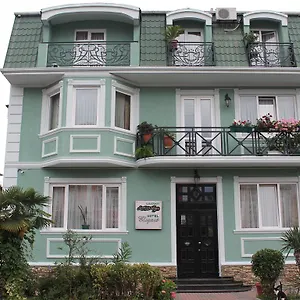 Elegant Garden Hotell
